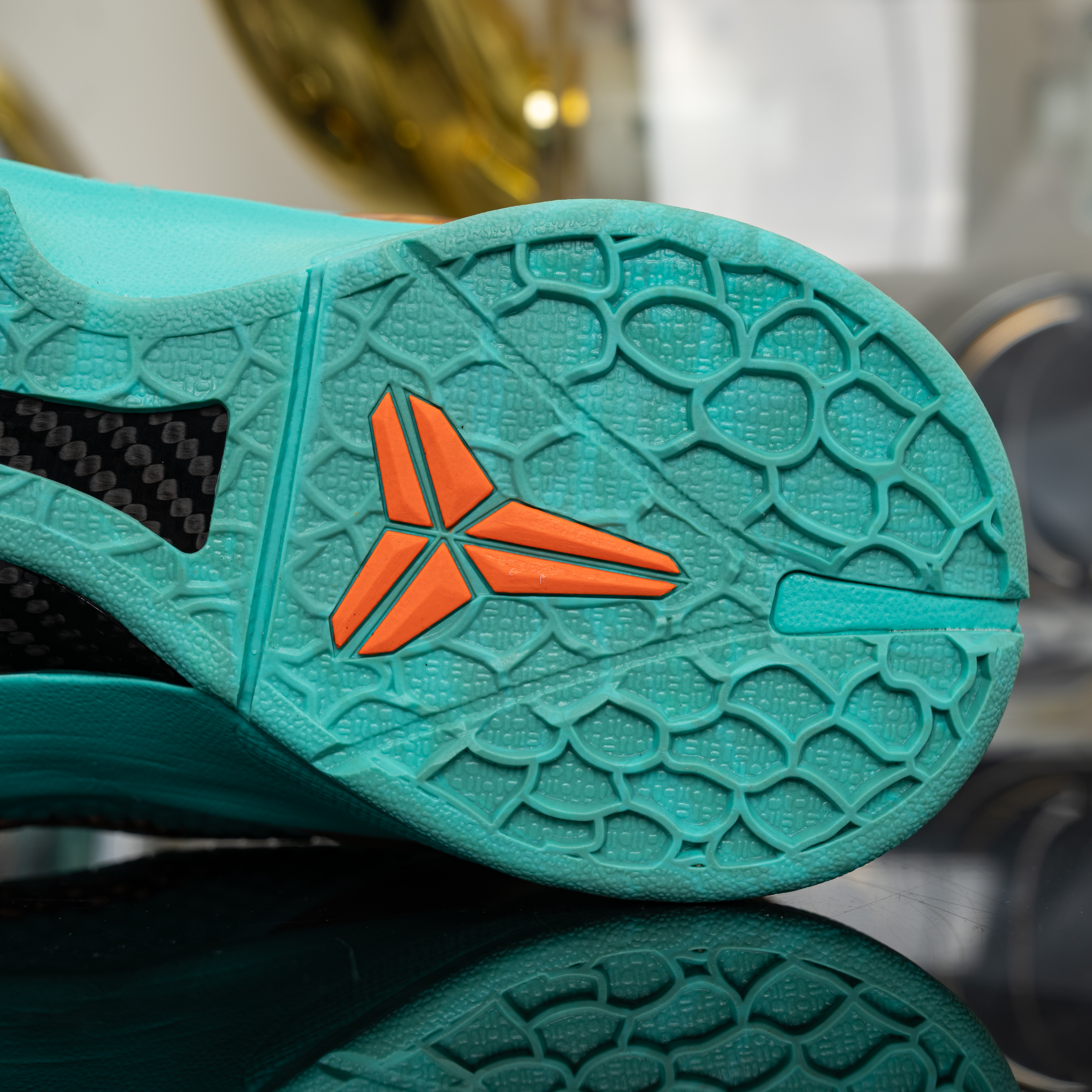 Jalen Brunson x Nike Zoom Kobe 6 Protro Statue of Liberty PE  IQ5774-300