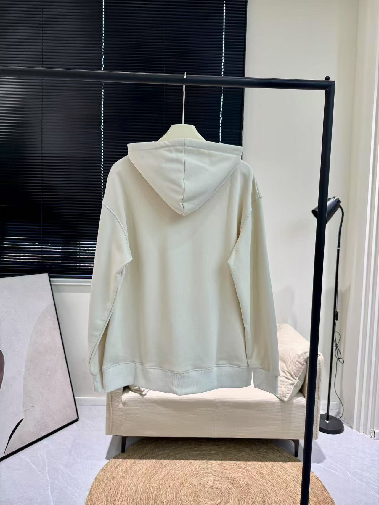 84_Alo Hoodie