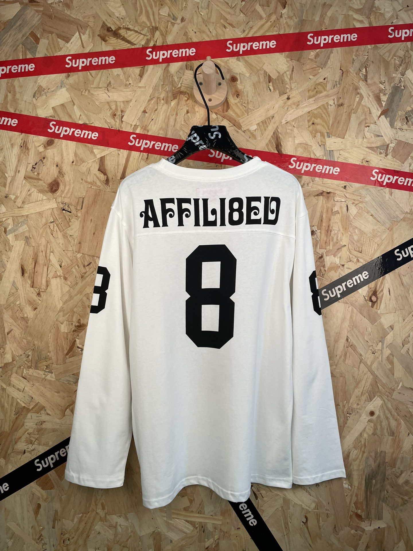 10_Supreme Long Sleeves