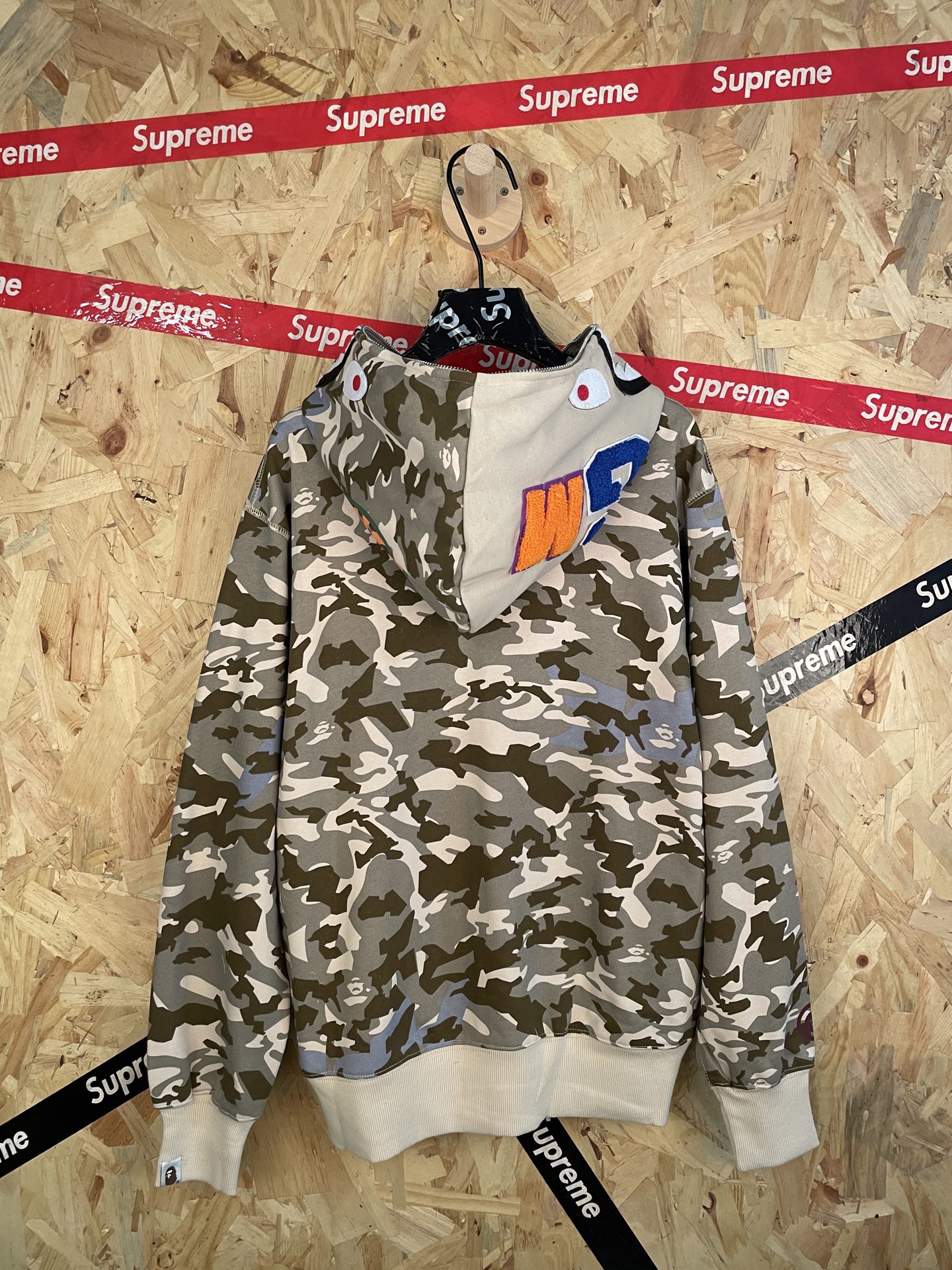 76_Bape Hoodie