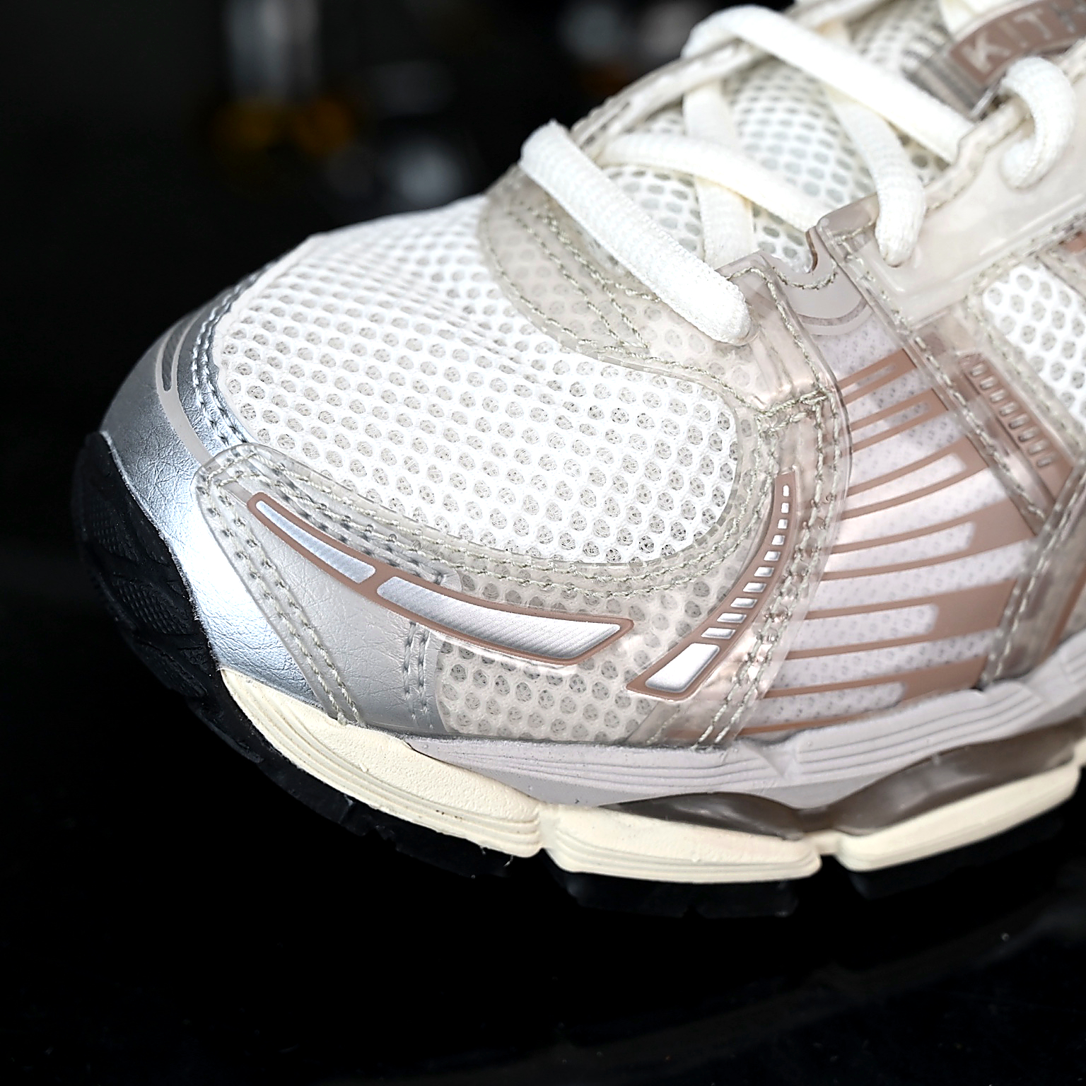 ASICS GEL-KAYANO 12.1 Cream  Chateau Gray  1203B144-100