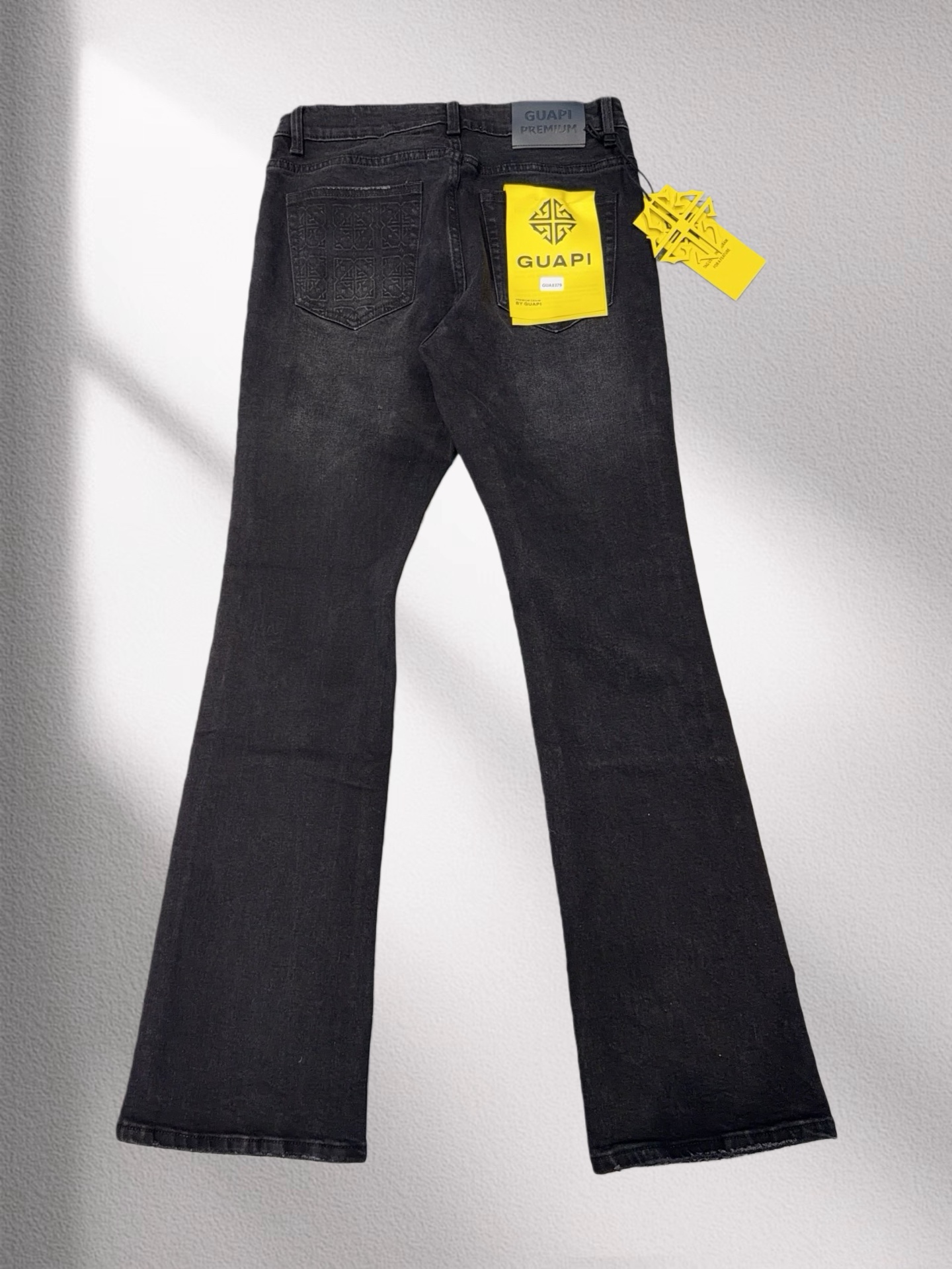 35_Guapi  Jeans