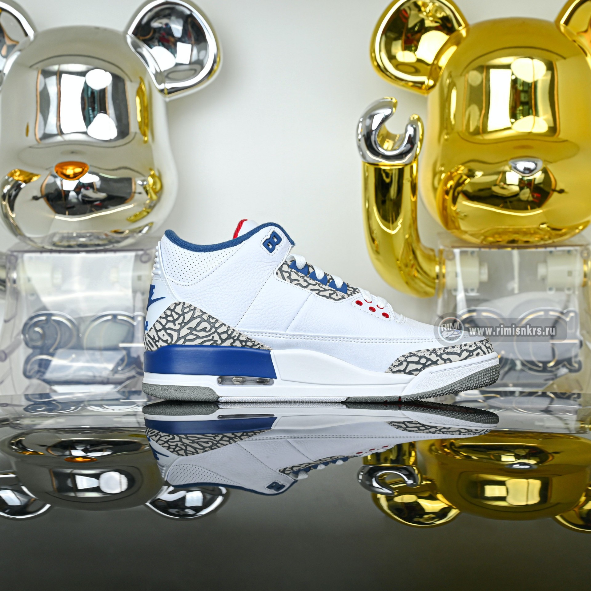 Air Jordan 3 True Blue