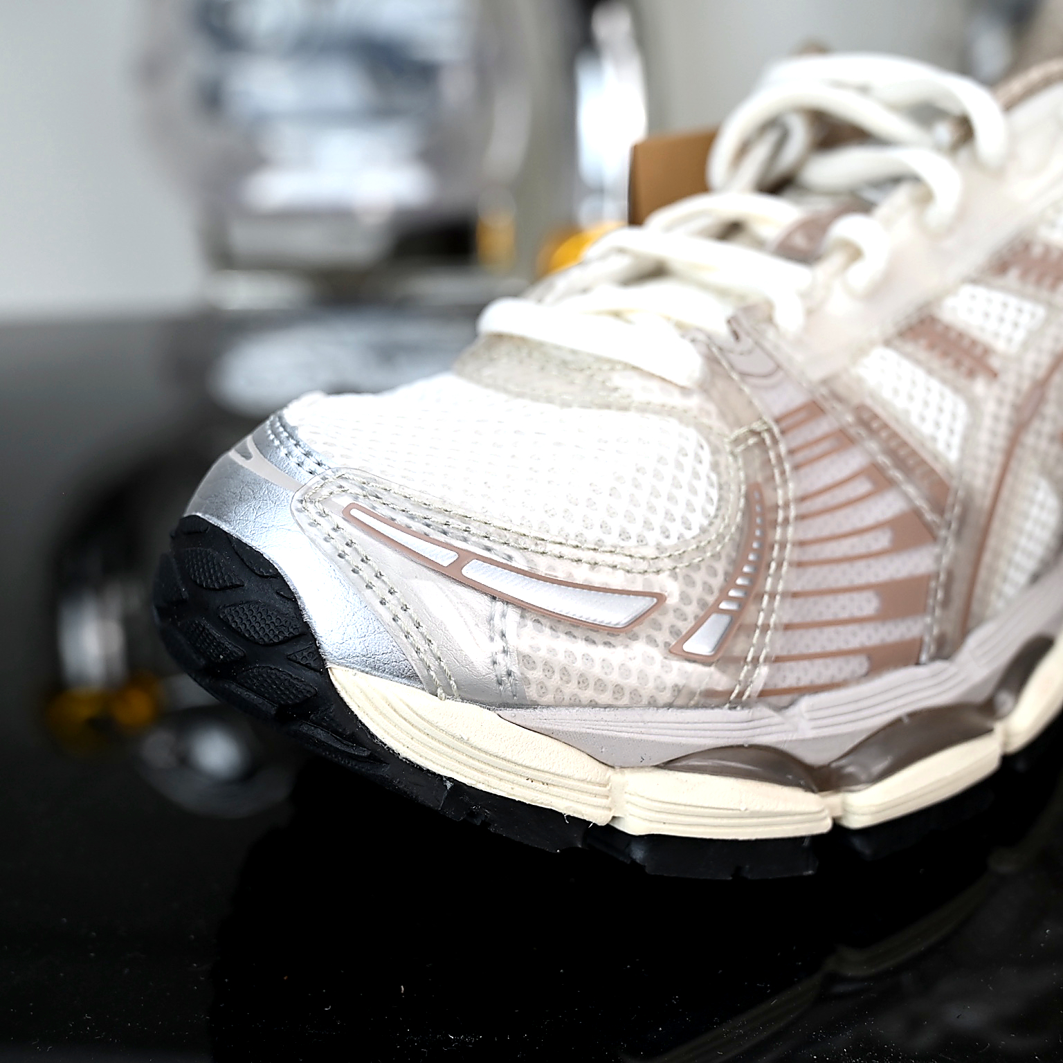 ASICS GEL-KAYANO 12.1 Cream  Chateau Gray  1203B144-100