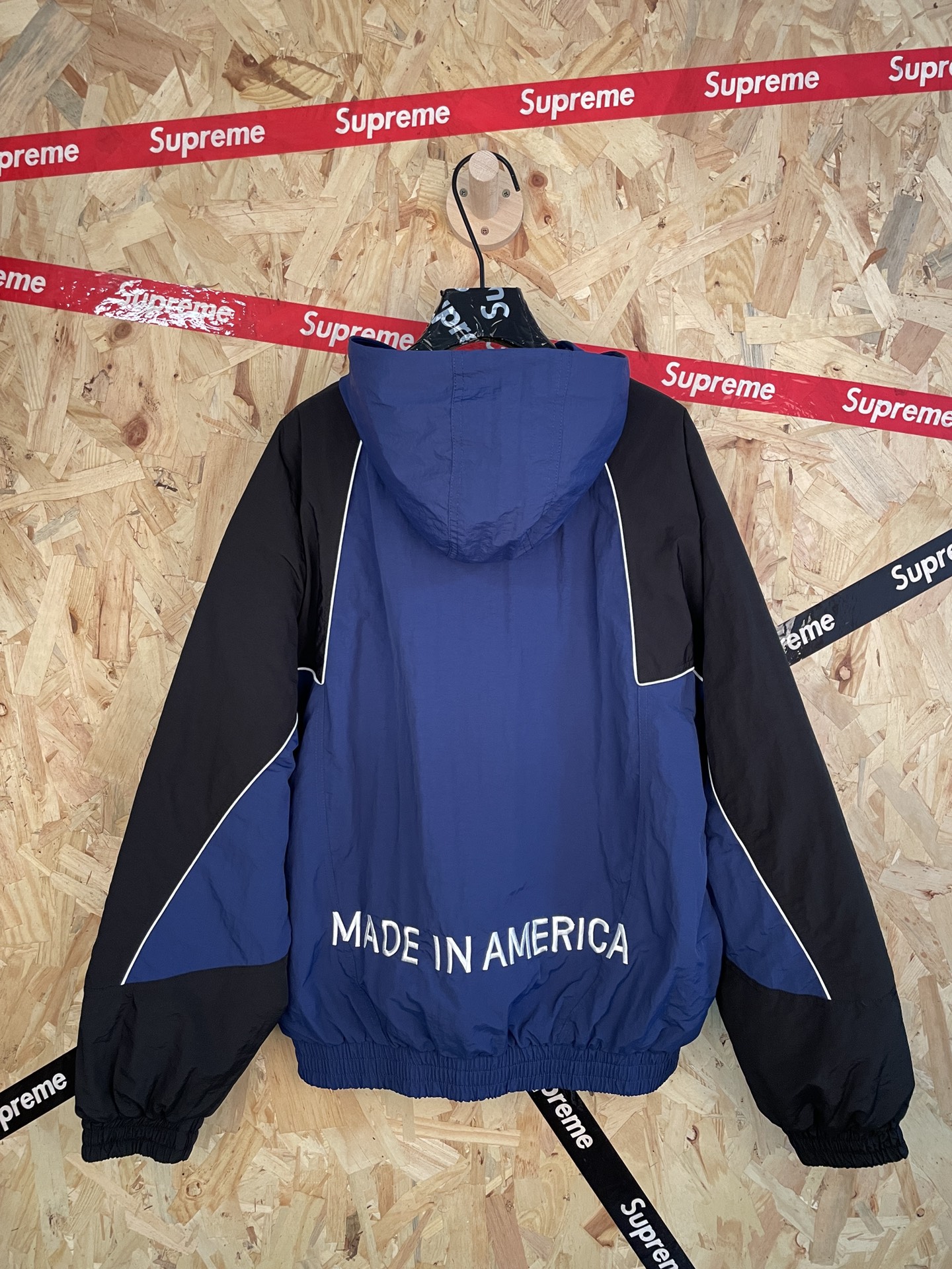 8_Supreme Jacket