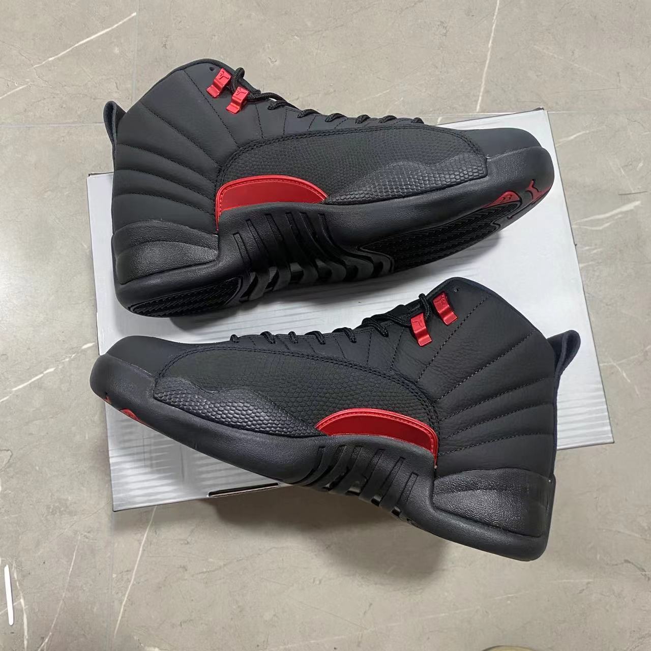 Jordan 12 Retro Bloodline CT8013-003