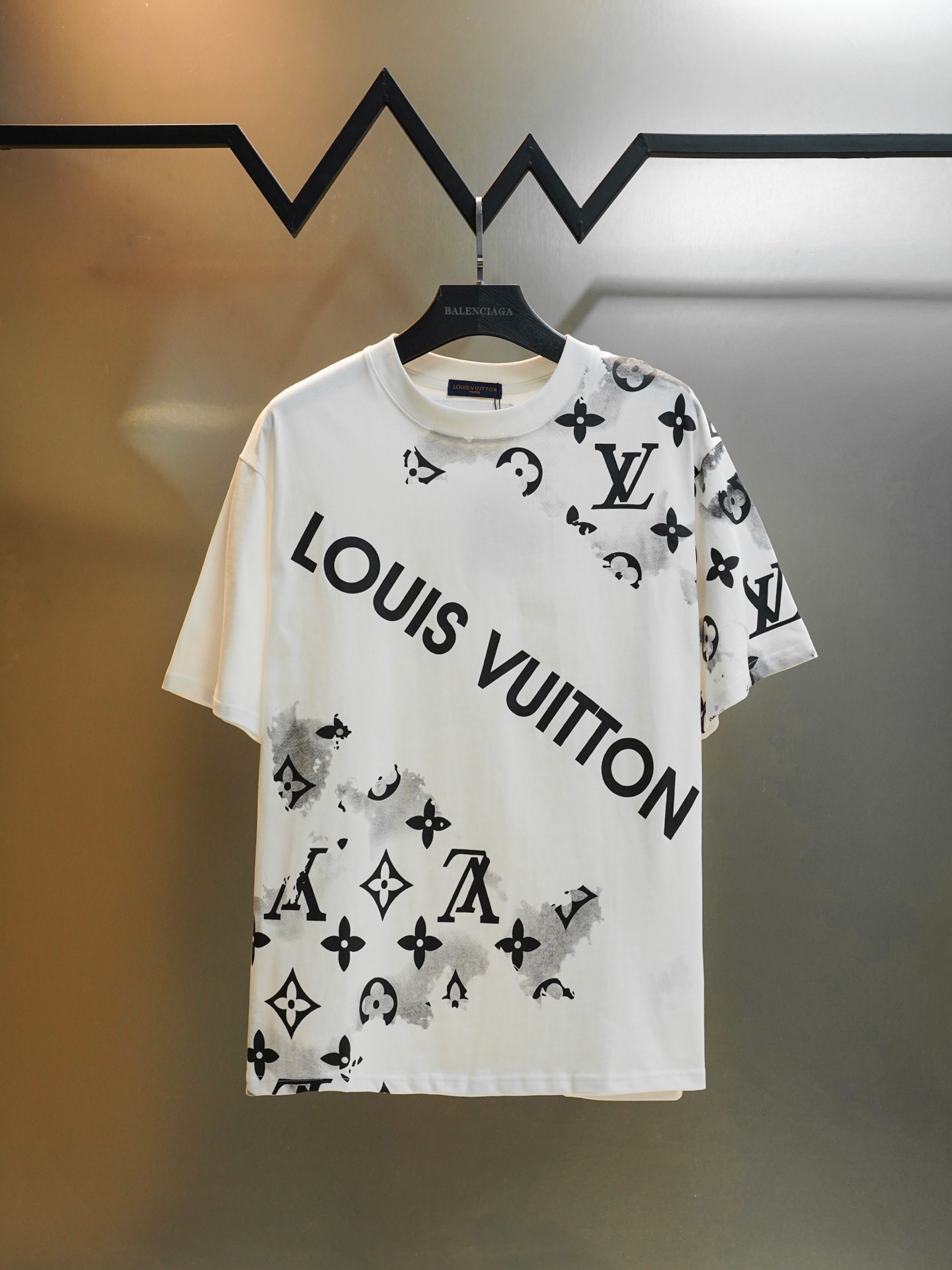 55_Louis Vuitton T-shirt