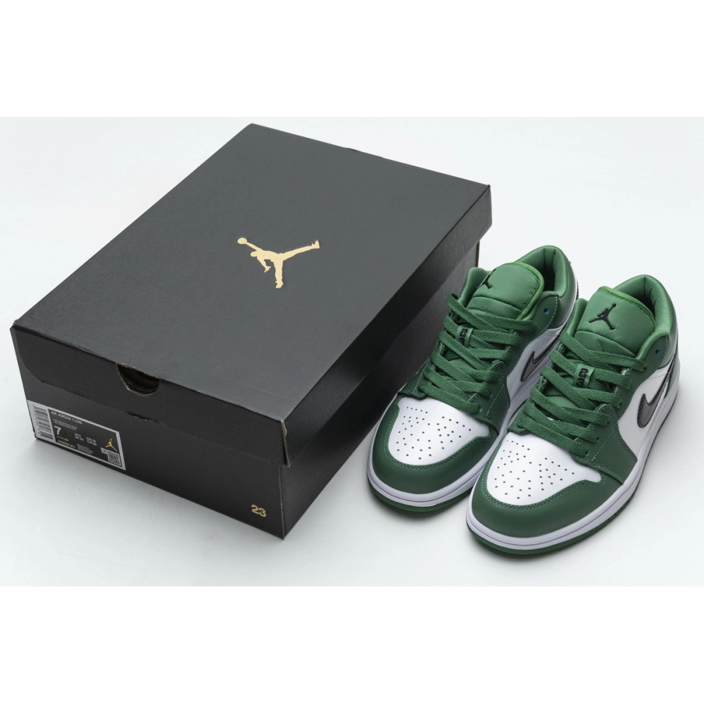 32_Air Jordan 1 Low Shoes