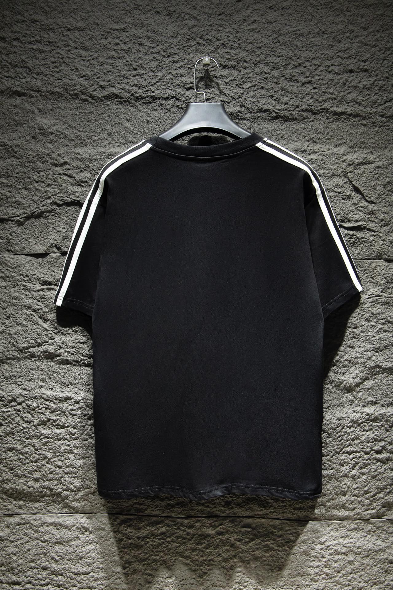 29_Balenciaga T-shirt