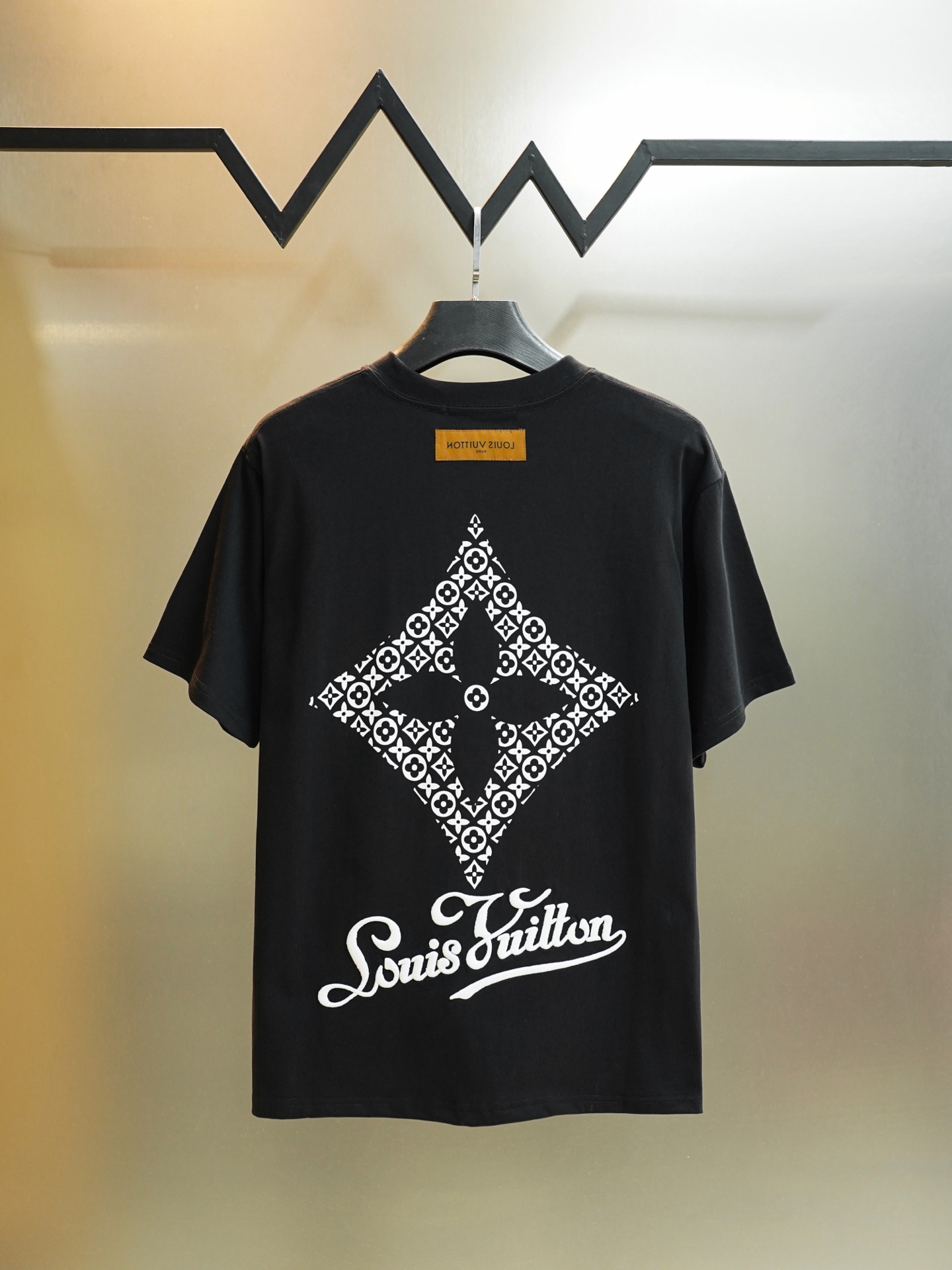 68_Louis Vuitton T-shirt