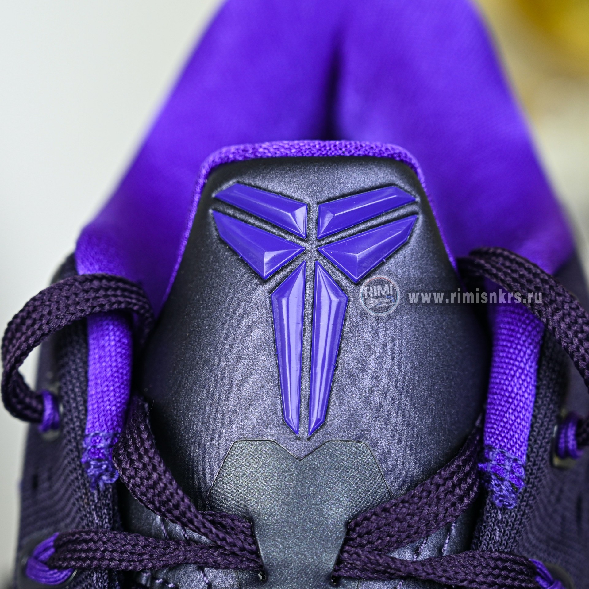 Nike Kobe 9 Elite Low EM Protro