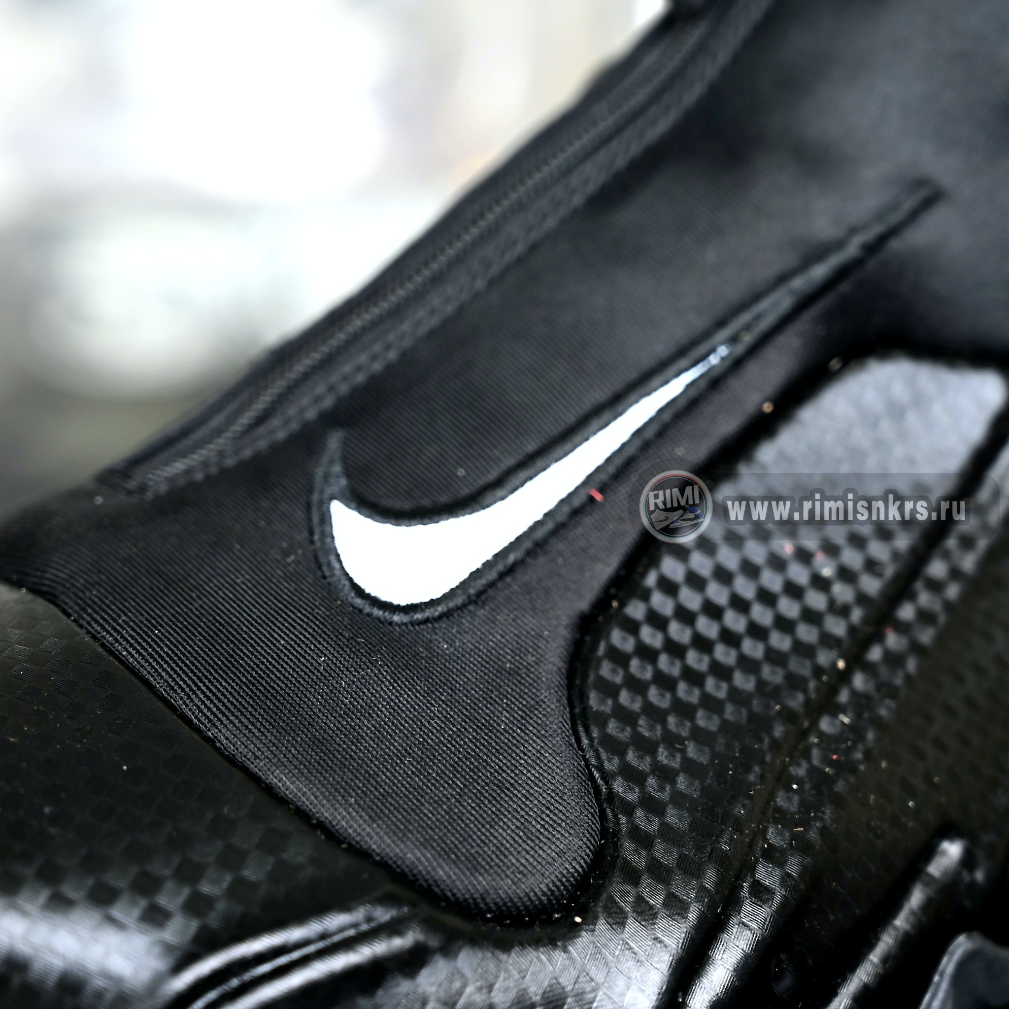 Nike Air Flightposite 2014 “Carbon Fiber Black” 642307-001