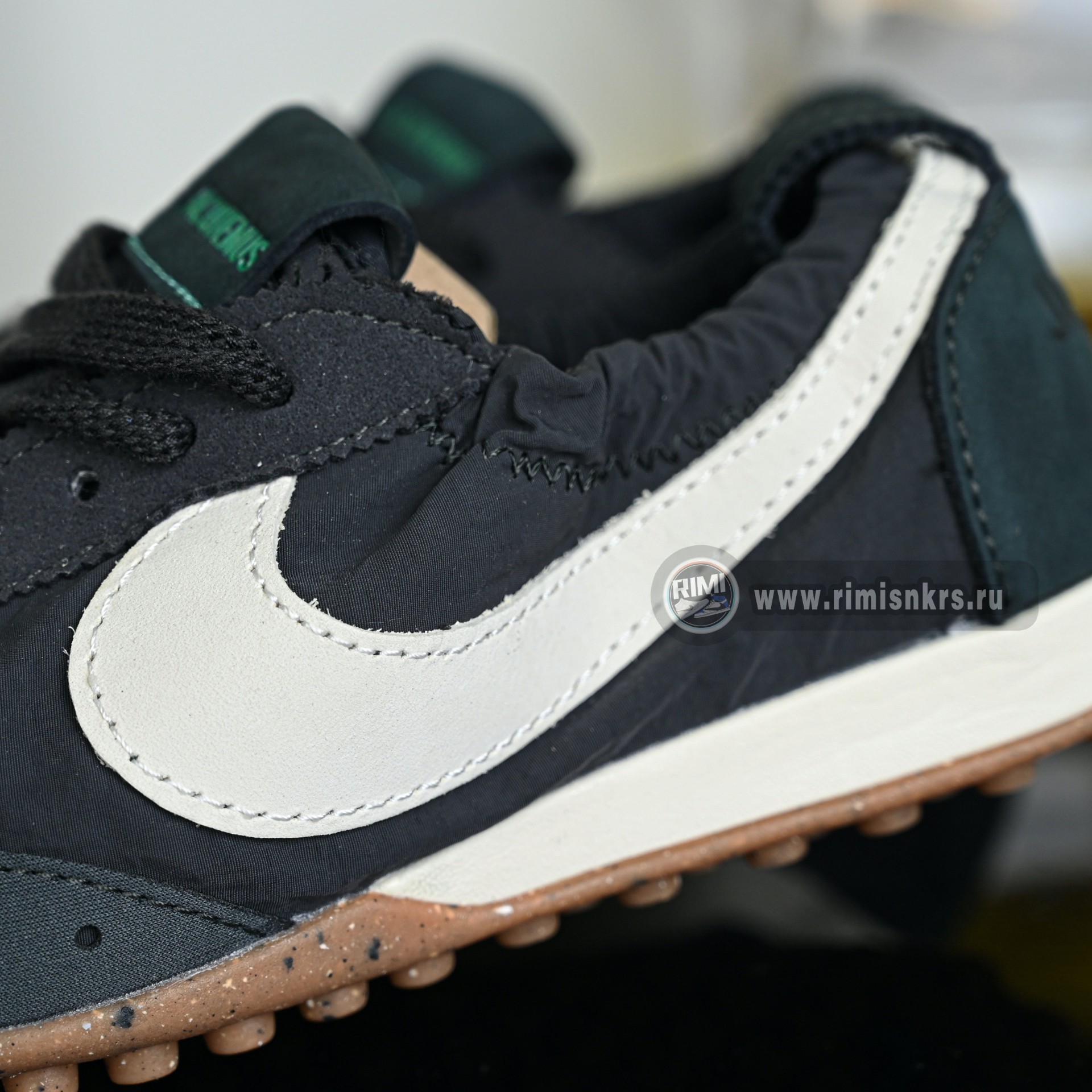 Nike x Jacquemus  HV8547-001