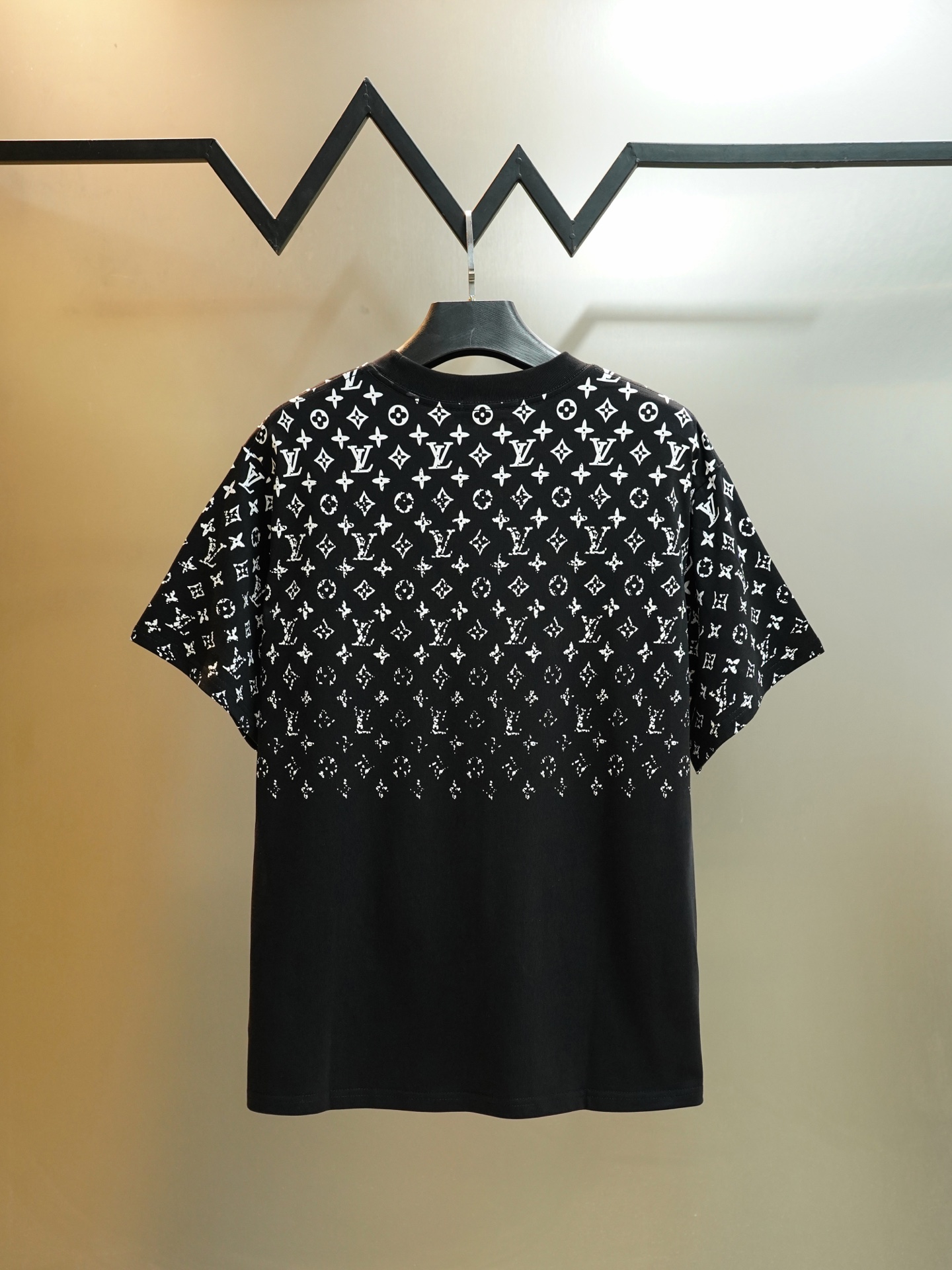 58_Louis Vuitton T-shirt