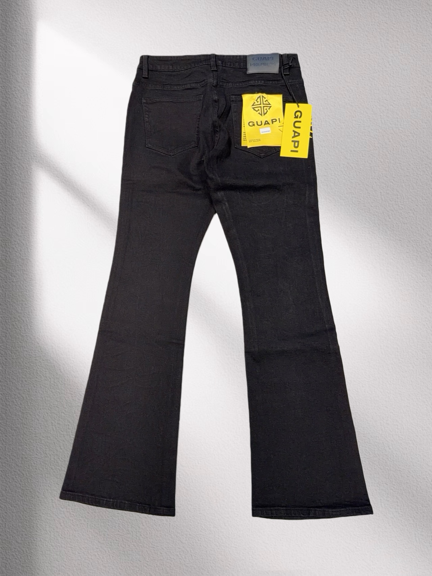 33_Guapi  Jeans