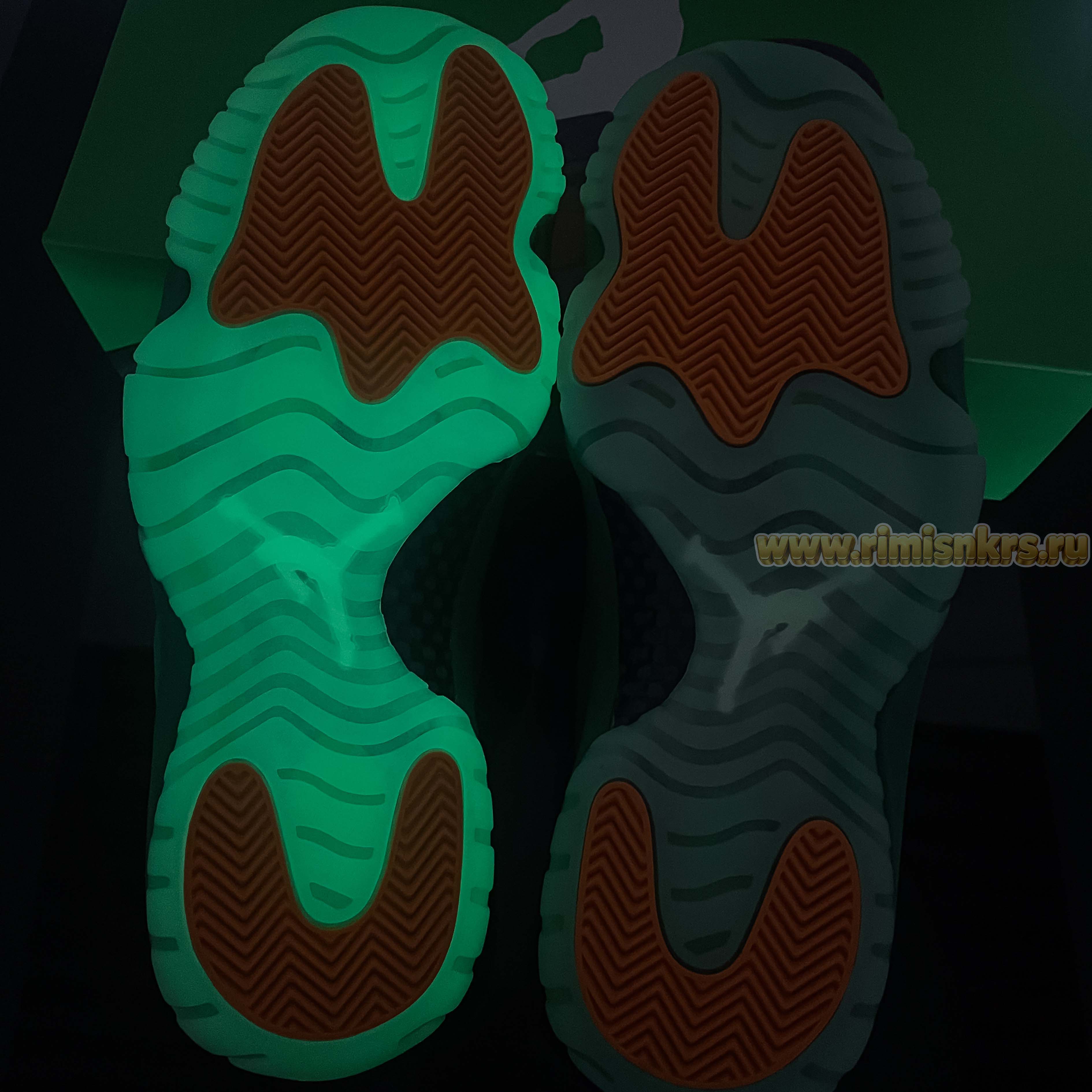 Air Jordan 11 Monstars Green Screen  IQ5700-900