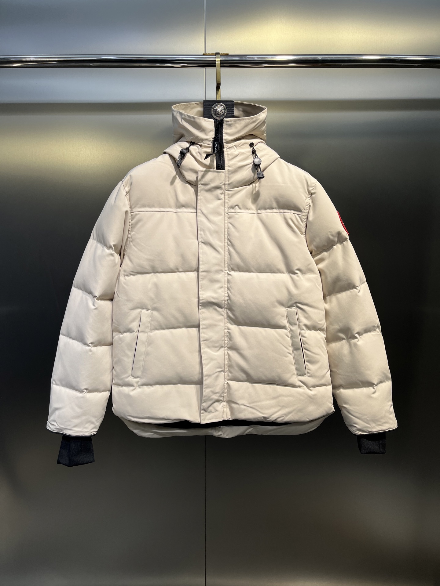 30_Canada Goose Down Jacket