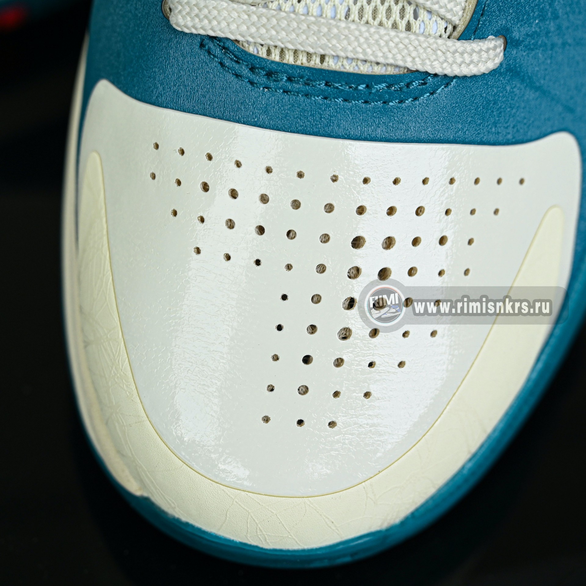 Nike Zoom Kobe 5 Caitlin Clark Protro PE  IZ1852-100