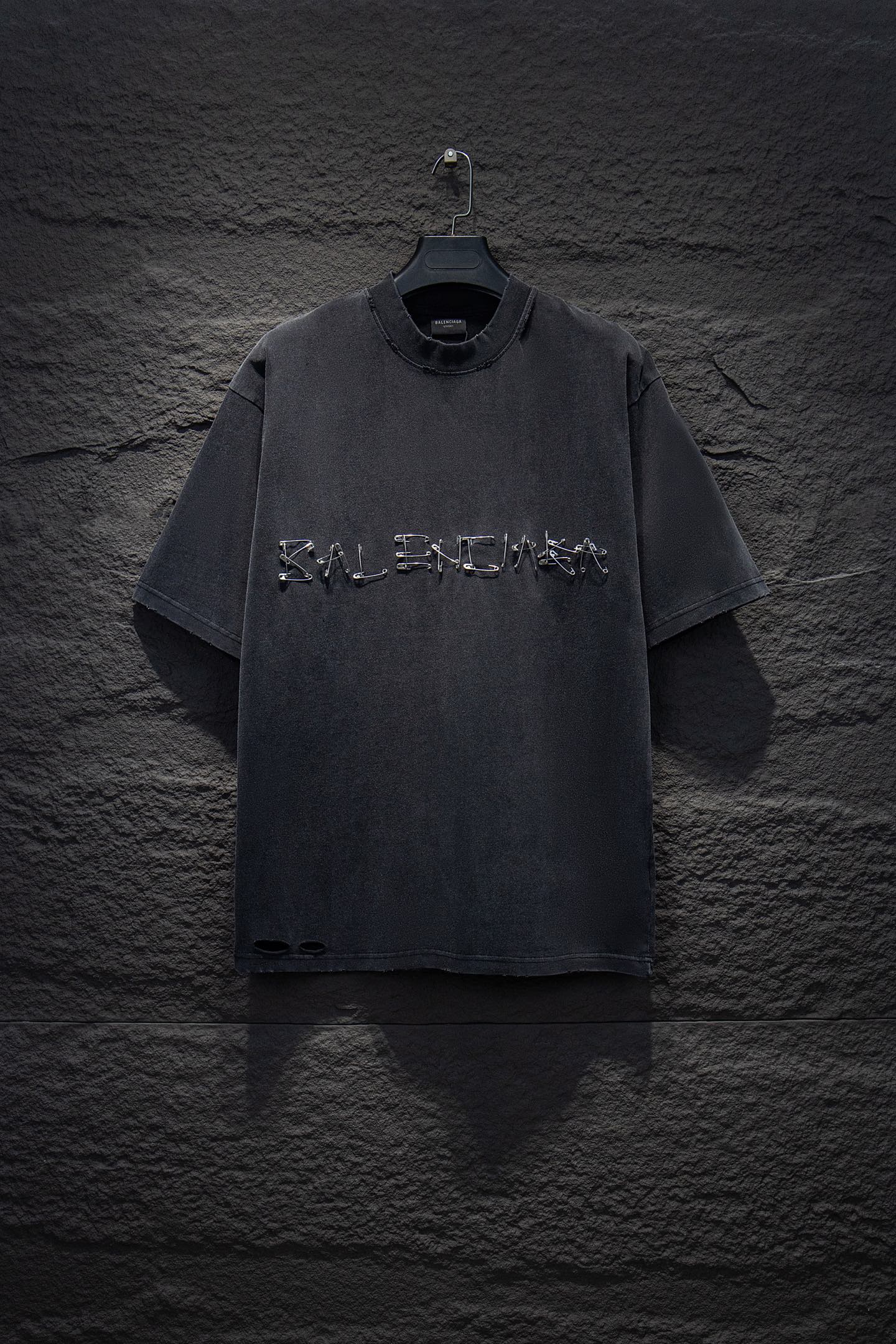 28_Balenciaga T-shirt