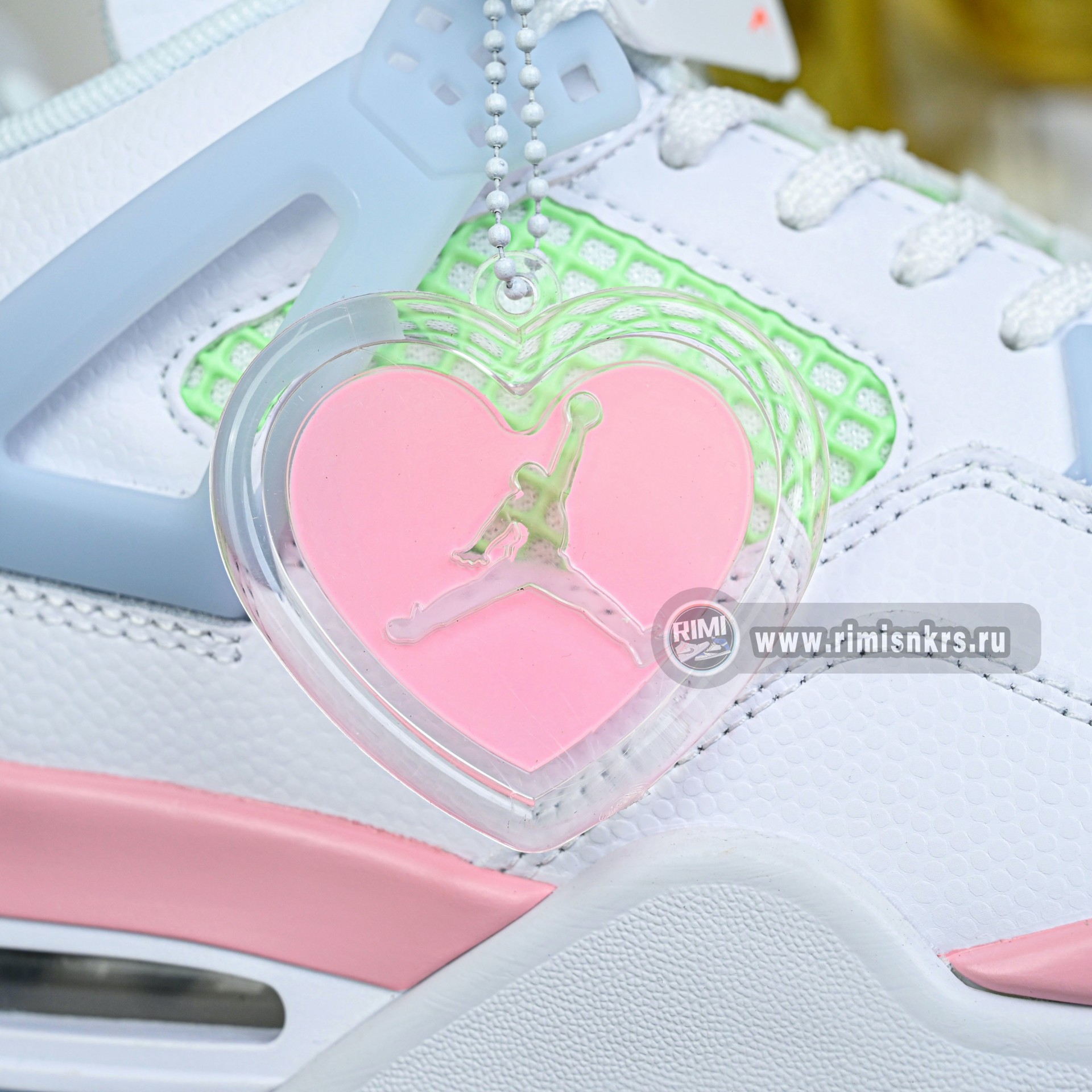 Air Jordan 4 Retro Valentine's Day  IB7068-100