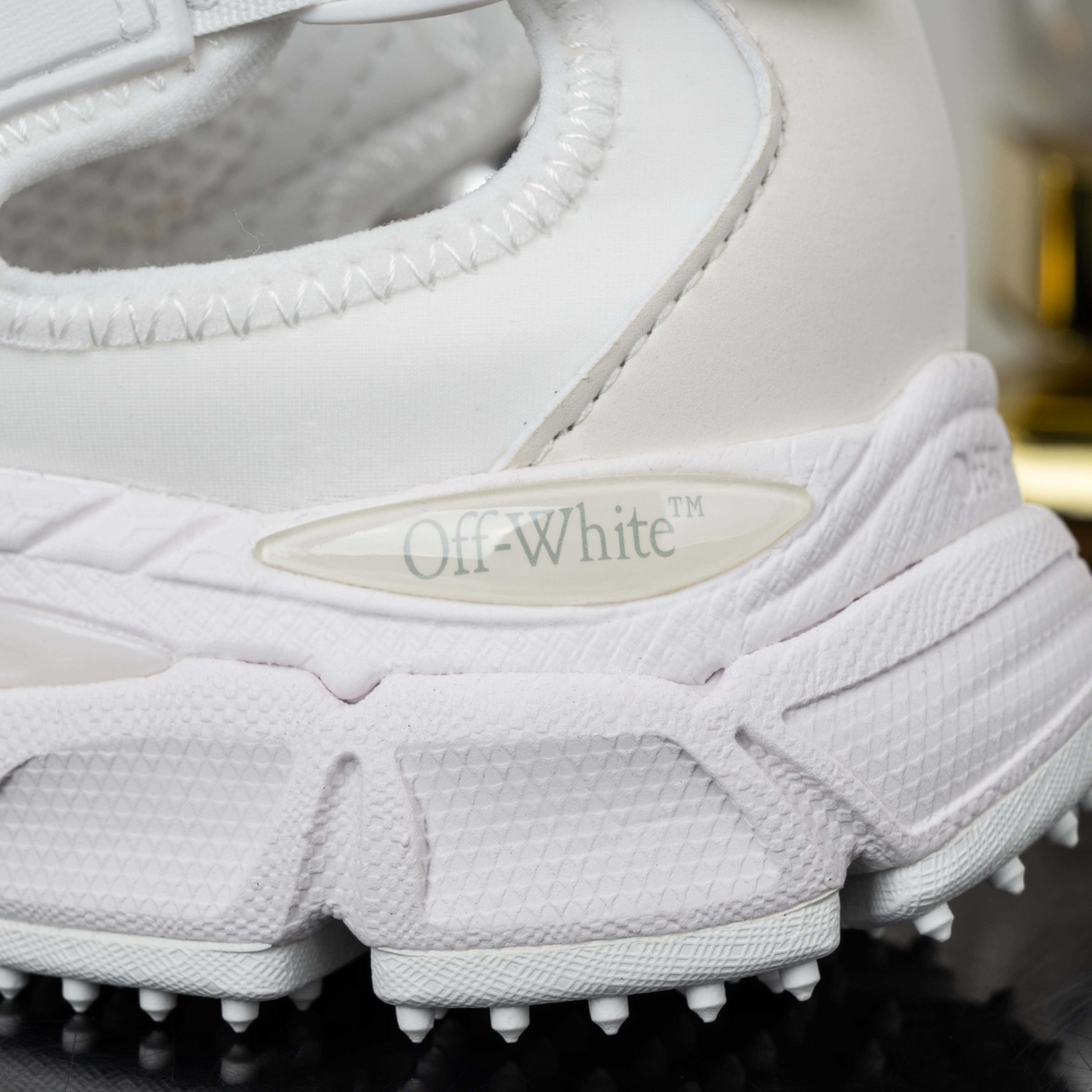 OFF-WHITE Be Right Back Open Sneaker White OMIA29SS26FAB0010101