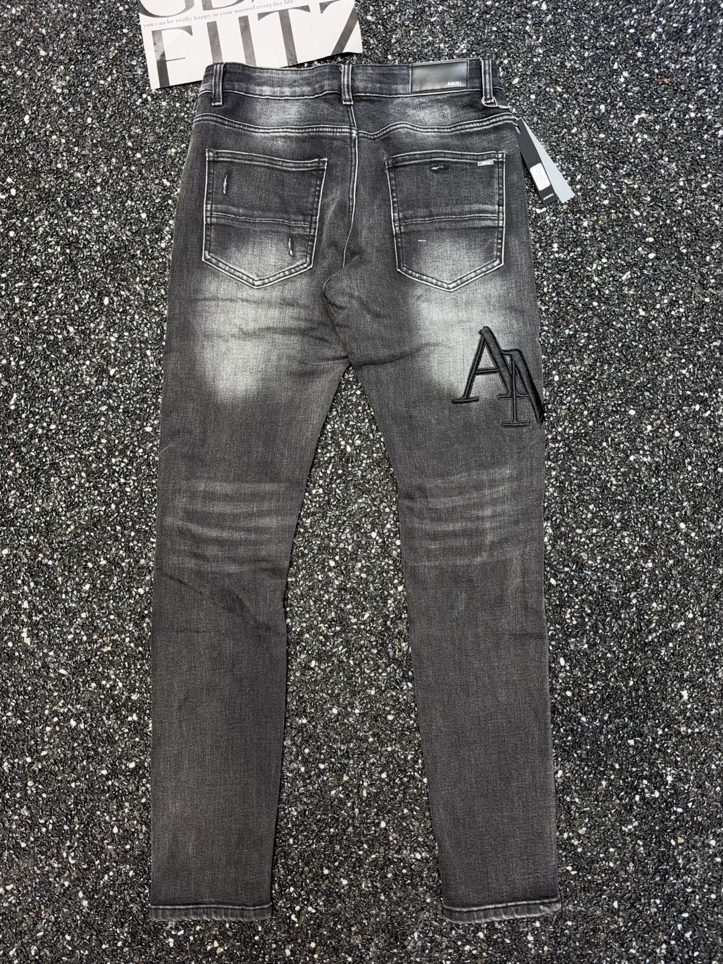 89_Amiri Jeans
