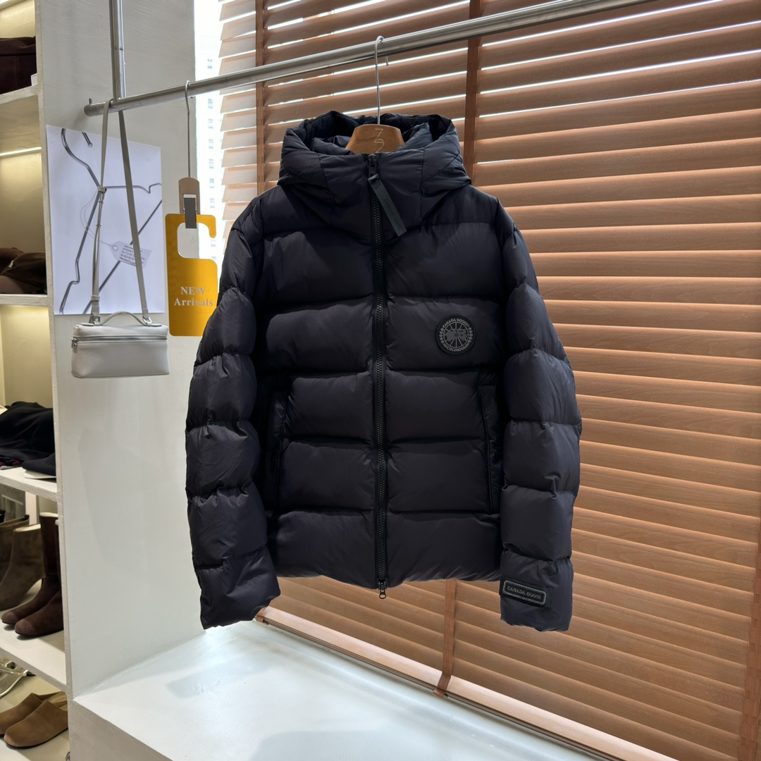 31_Canada Goose Down Jacket