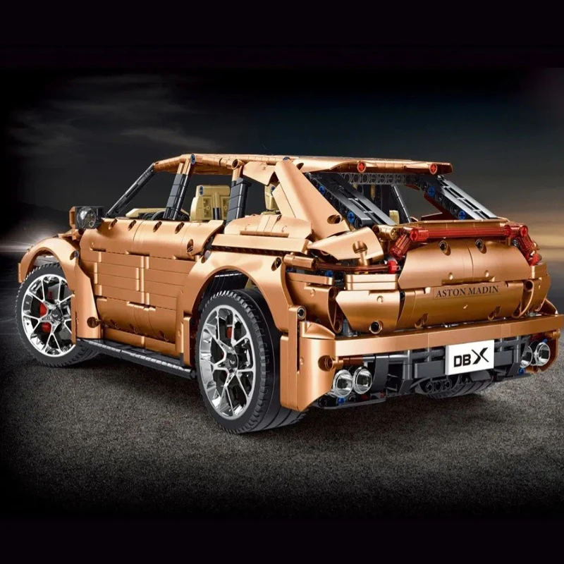 TGL T5024A Champagne Aston Martin DBX - YWOBB