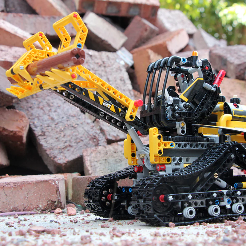 Mould King 13034  RC Engineering vehicle - YWOBB