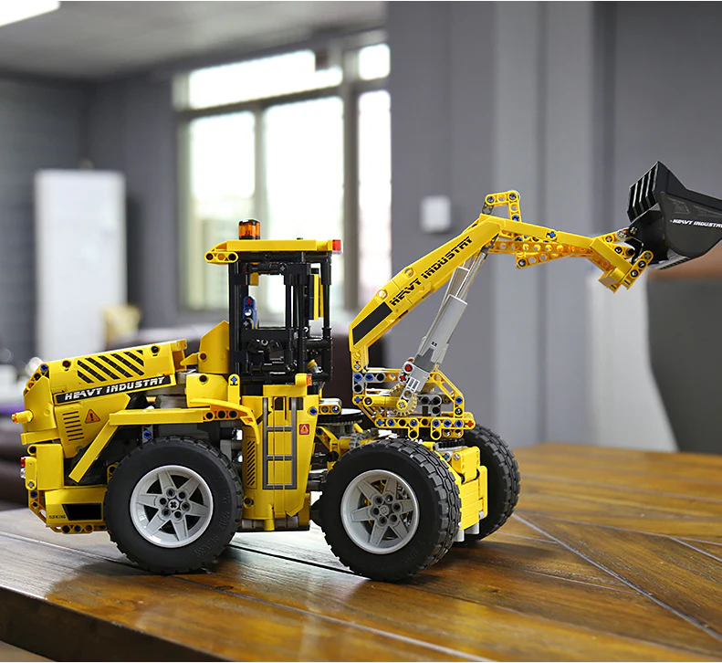Mould King 13122S RC BULLDOZER - YWOBB