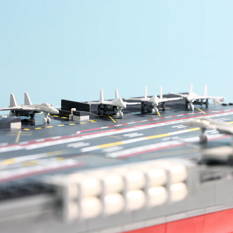 SEMBO 202001 PLA NAVY ShangDong Aircraft Carrier with LEDs - YWOBB