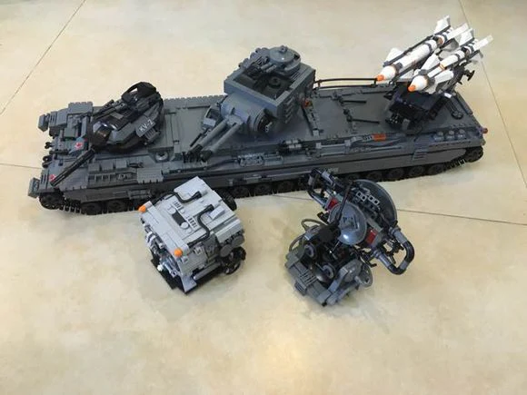 XINGBAO XB-06006 The KV-2 Tank - YWOBB