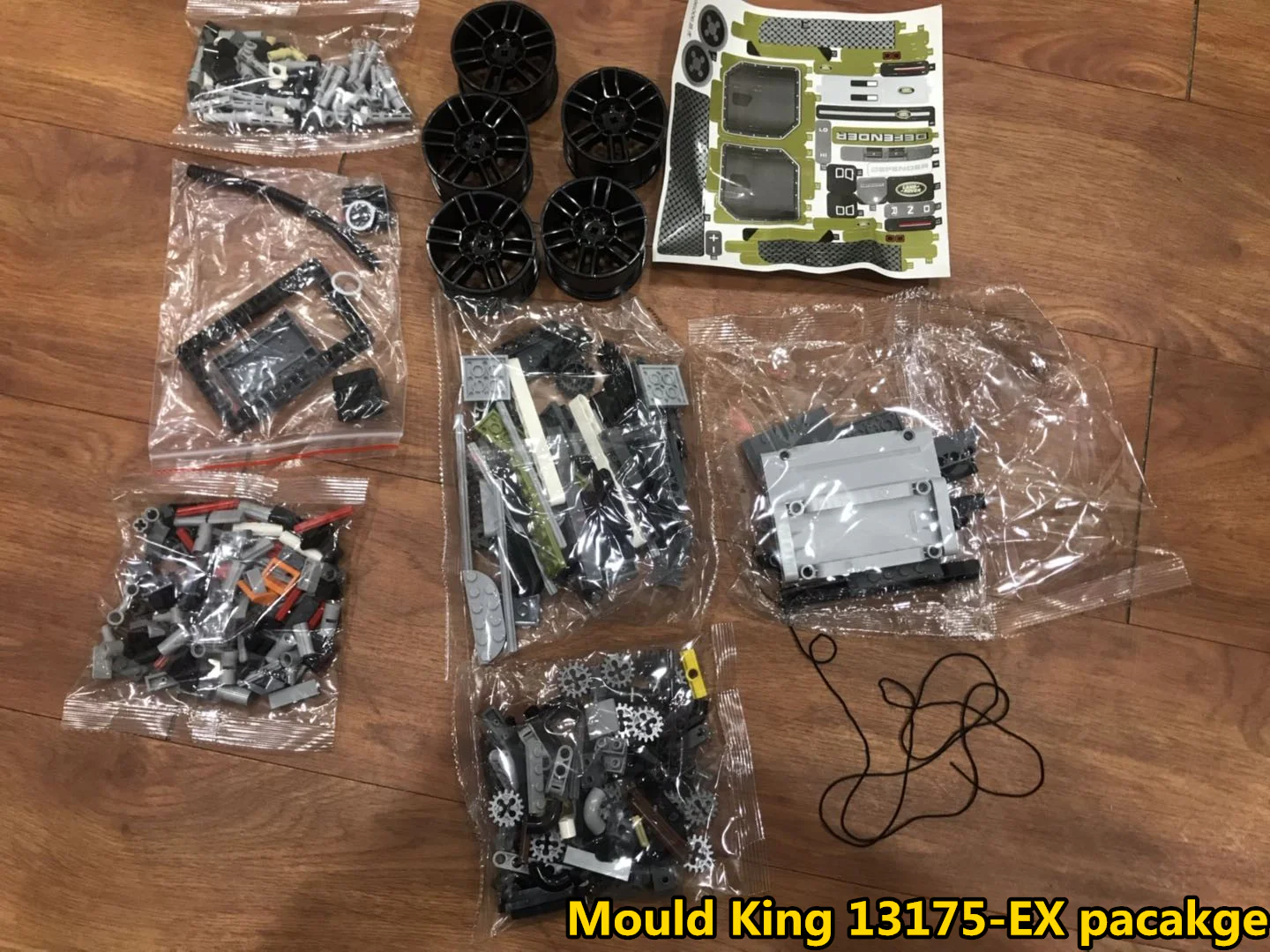 Mould King 13175 1:8 Lands Rovers Defender - YWOBB