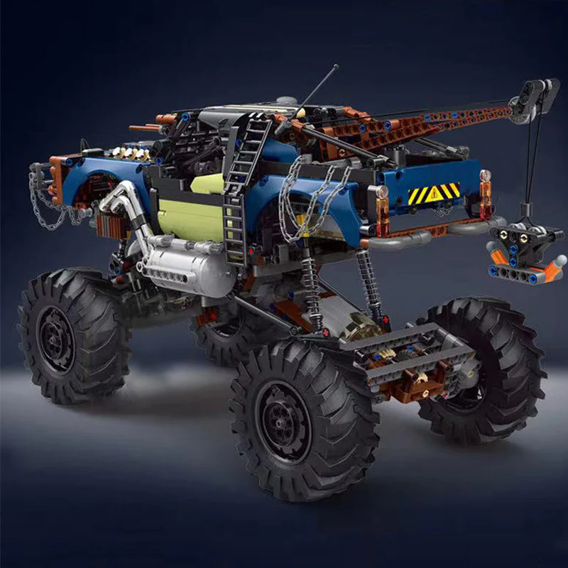 Mould King 18006 Rebel Tow Truck - YWOBB