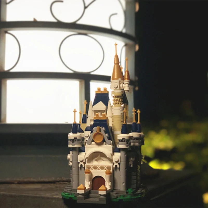 SY 6584 8 IN 1 Disney Castle Princes - YWOBB
