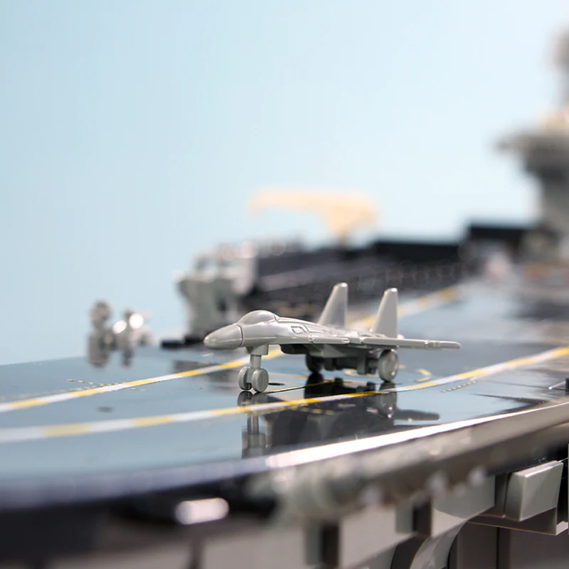 SEMBO 202001 PLA NAVY ShangDong Aircraft Carrier with LEDs - YWOBB