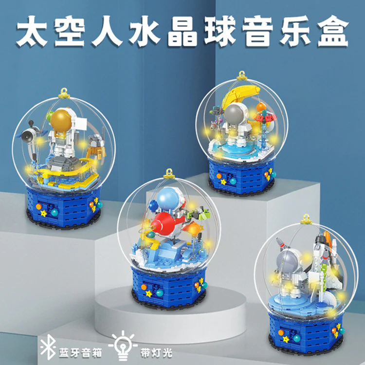 KACO D001 Balloon Astronaut with lights - YWOBB