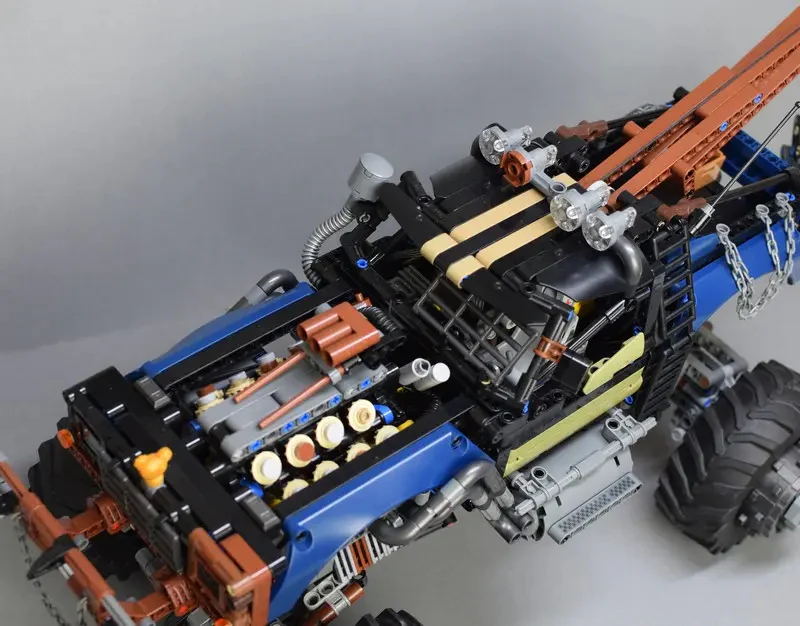 Mould King 18006 Rebel Tow Truck - YWOBB