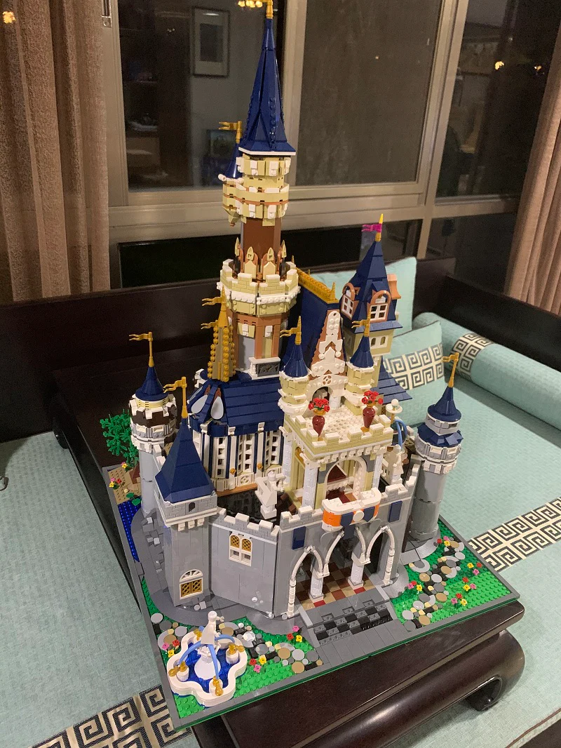 Mould King 13132 Disney Castle - YWOBB