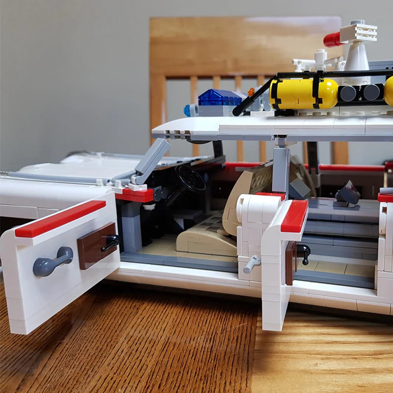 GOBRICKS MOC 30590 Ecto 1 - YWOBB