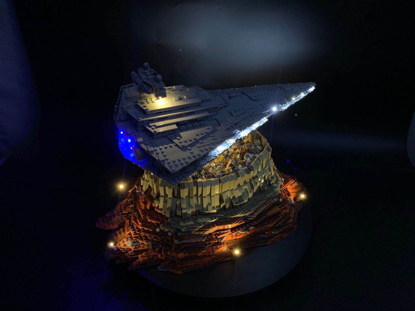 Mould King 21007 The Empire over Jedha City - YWOBB