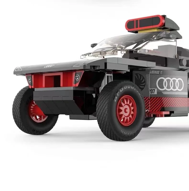 RASTAR 10120 Audi RSQe-tronE2 - YWOBB