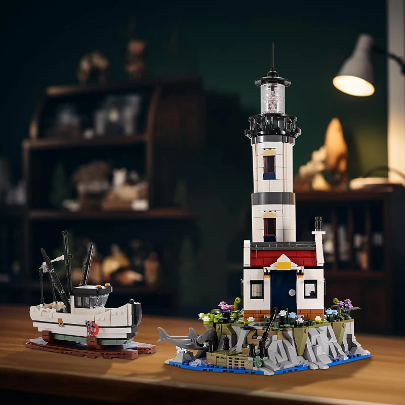 YEGG 92207 Lighthouse Shrimp Boat - YWOBB