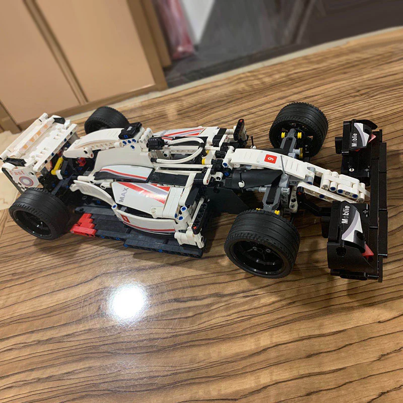 Mould King 13117 F1 Race Car - YWOBB