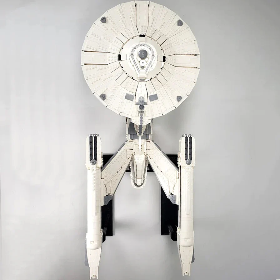 GOBRICKS MOC A1321 Star Trek - Starship Enterprise - YWOBB
