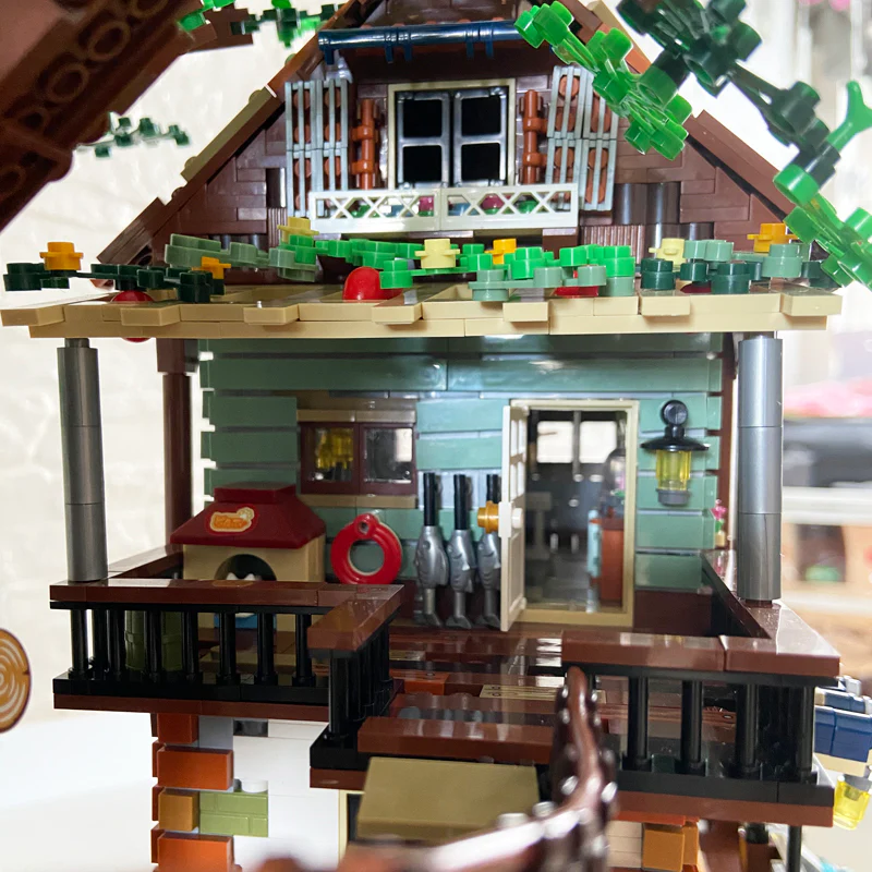 LOZ 1033 Tree House - YWOBB