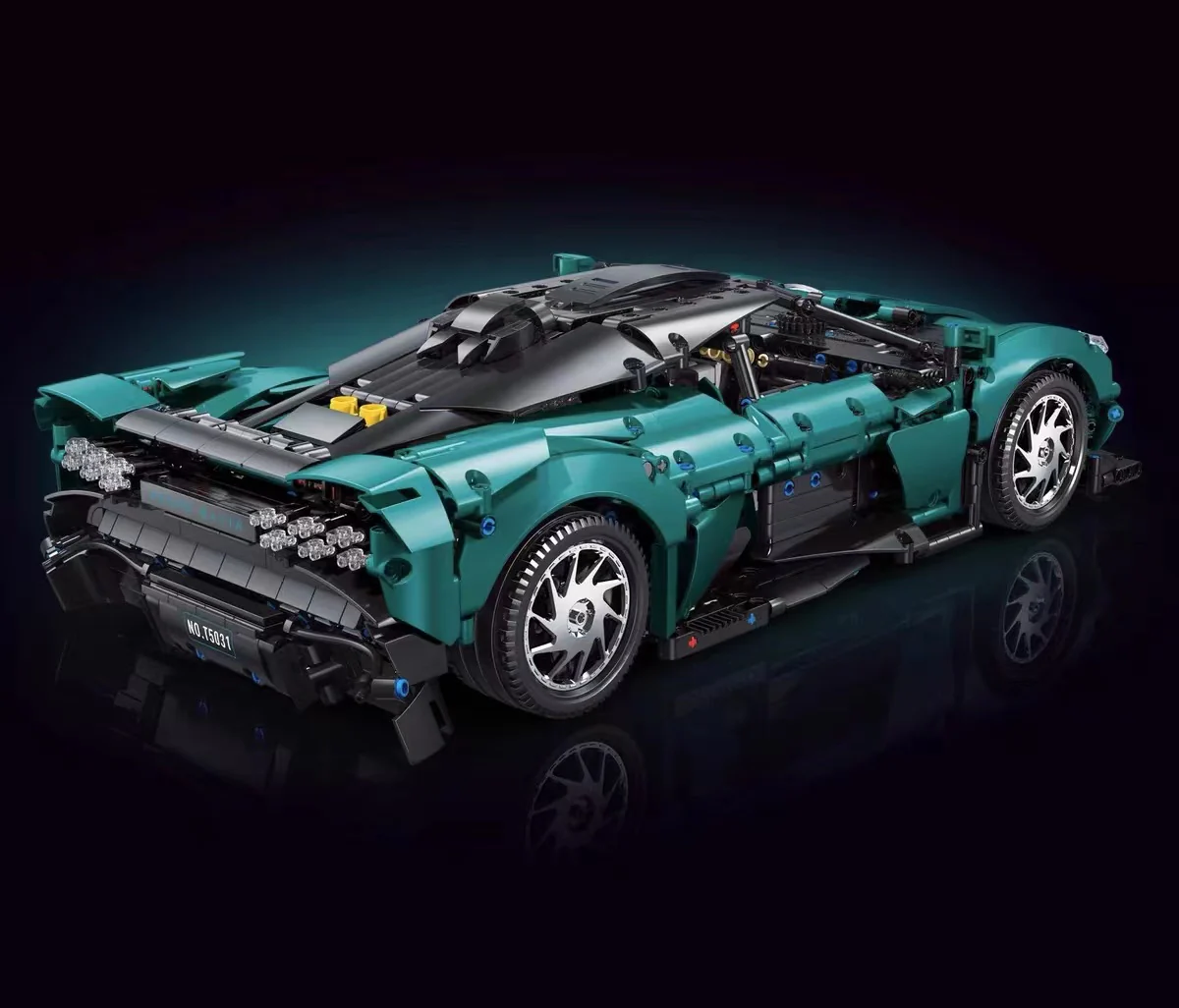 TGL T5030 Aston Martin - YWOBB