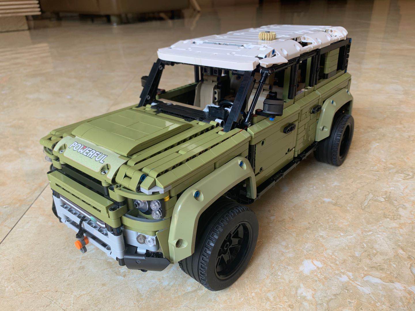Mould King 13175 1:8 Lands Rovers Defender - YWOBB