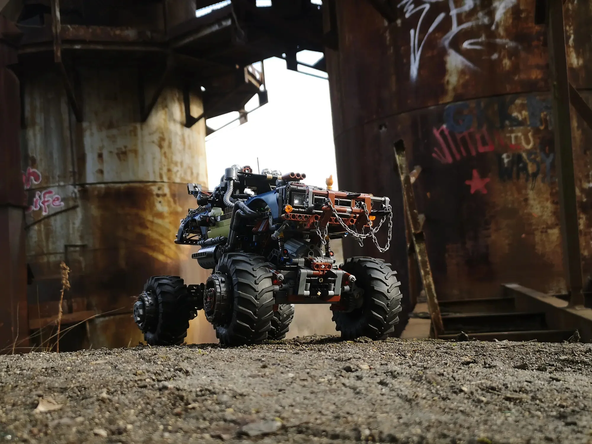 Mould King 18006 Rebel Tow Truck - YWOBB