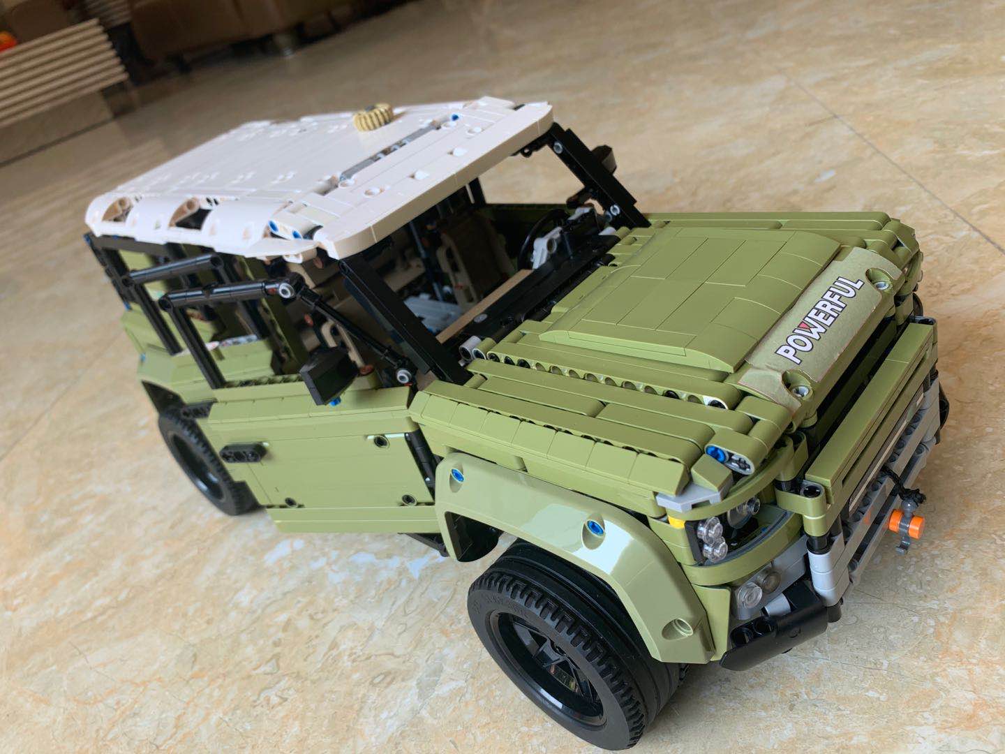 Mould King 13175 1:8 Lands Rovers Defender - YWOBB